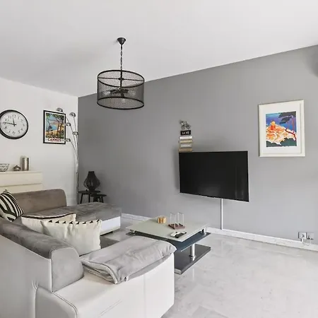 T2 - Terrasse & Veranda A 10 Mn A Pied De La Apartment Cannes
